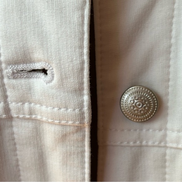 Denim & Co. EasyWear White Twill Classic Button-Front Jacket L - Picture 6 of 13